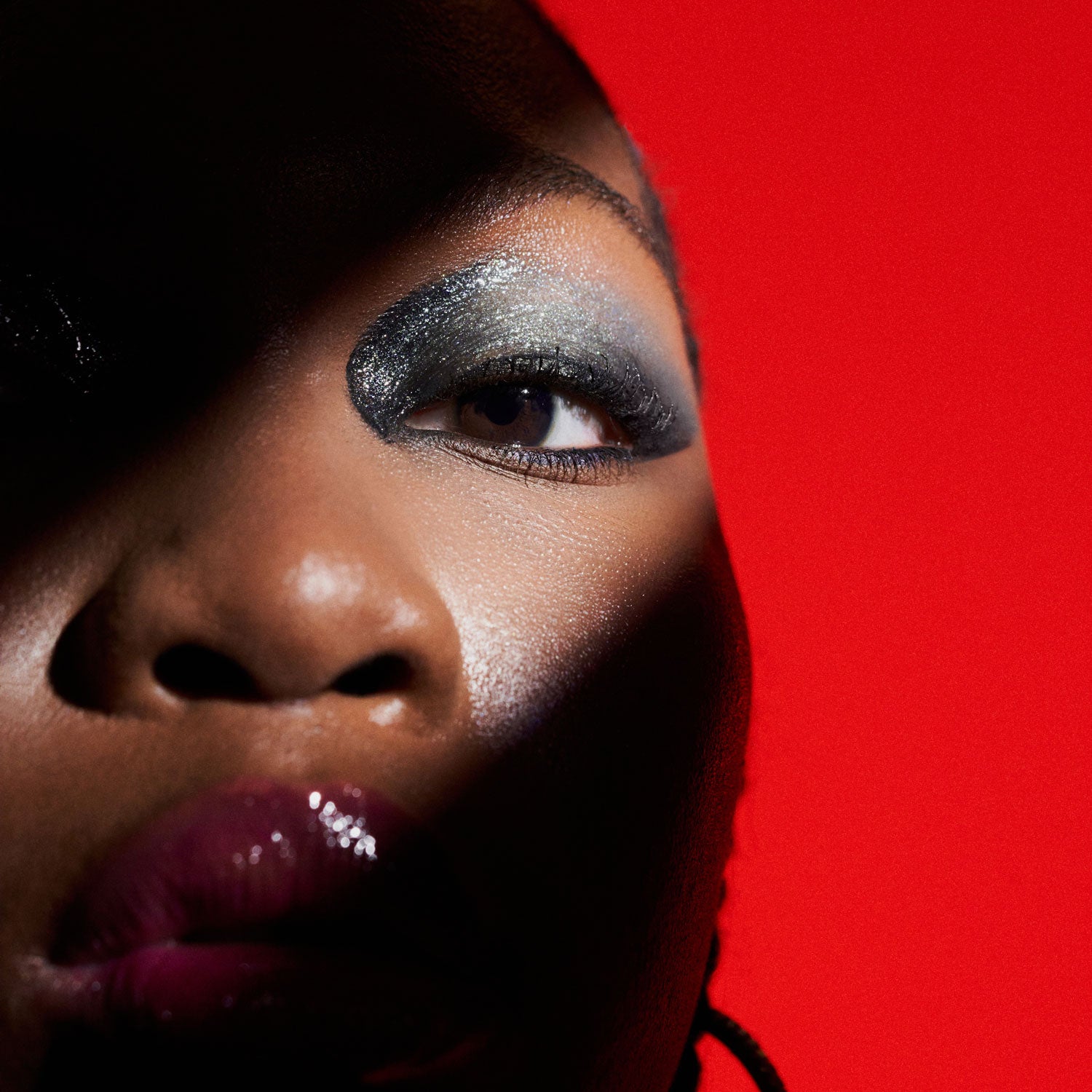 the vampire diaries x love sucks - eyeshadow palette