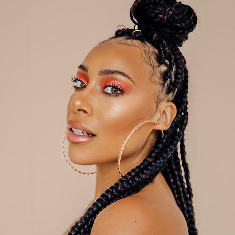 lottie X laila loves make up moments collection product from Lottie